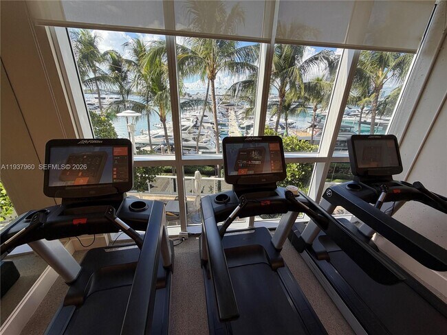 Building Photo - 400 Alton Rd