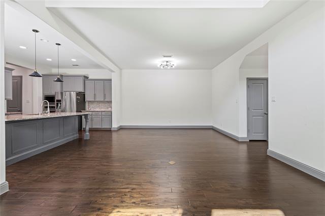 Building Photo - 1245 Harris Hawk Way