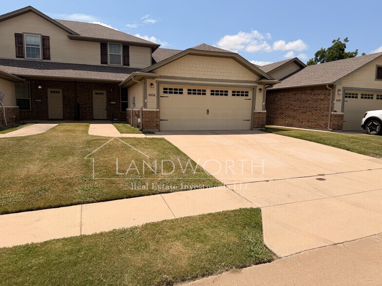 Building Photo - 4604 Angus Dr