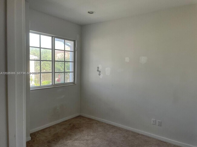 Building Photo - 2675 SW 81st Terrace