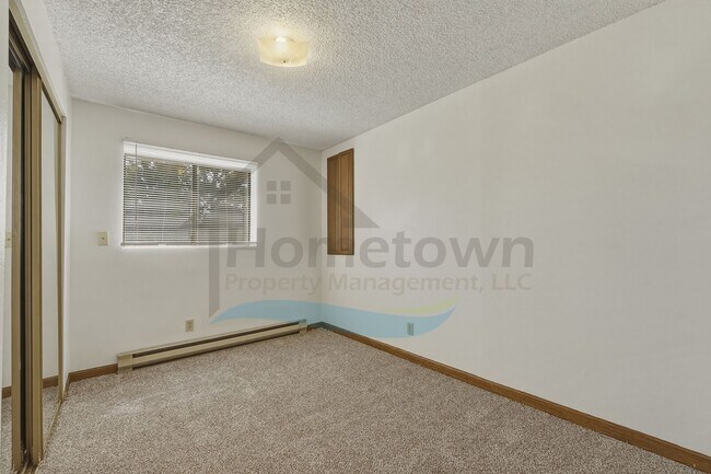 Building Photo - 4424 W Redding Rd