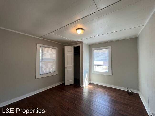 Building Photo - 2 br, 1 bath House - 2402 S. York Road