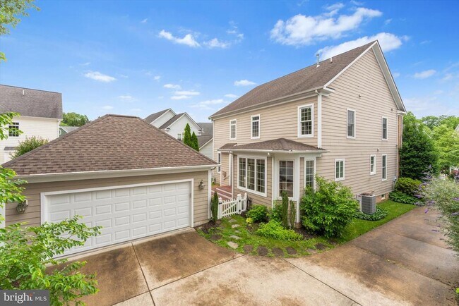 Building Photo - 116 Desales Dr