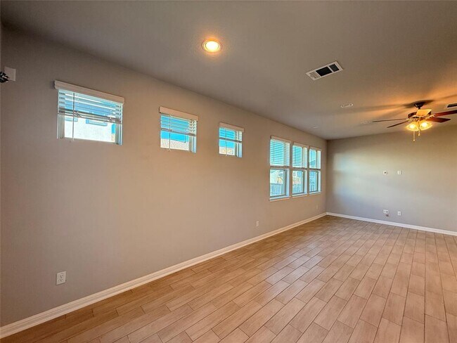 Building Photo - 2713 Brushwood Mdw