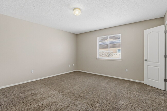 Building Photo - 14160 Lasso Rock Dr