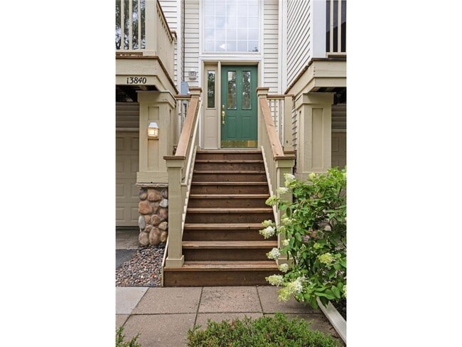 Building Photo - 13840 54th Ave N