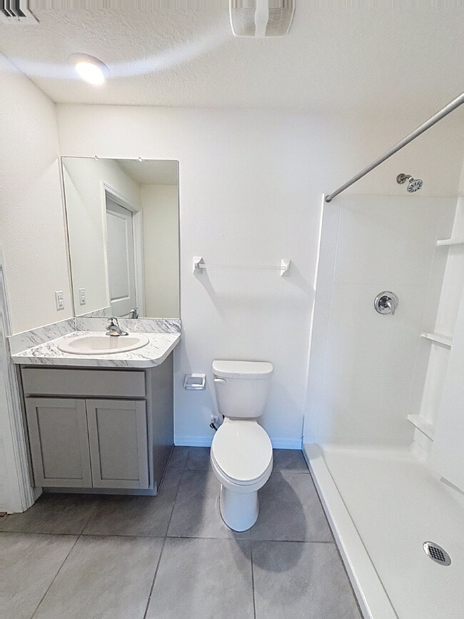 Building Photo - Beautiful 4-Bedroom Modern Home in the Desirable Brookside Community | Ruskin