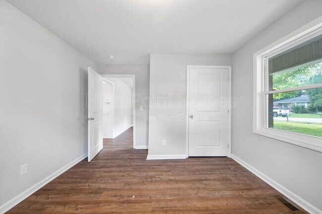 Building Photo - 1317 Mayfield Ln
