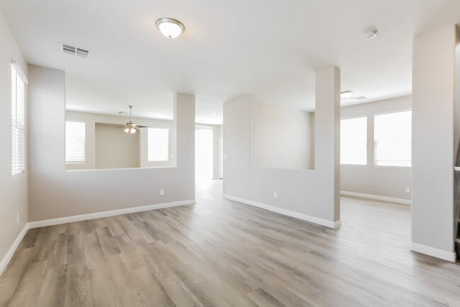 Building Photo - 7546 Wentworth Springs Ct