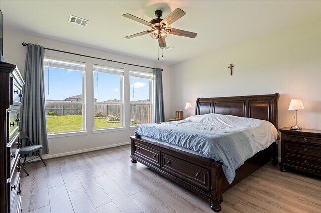 Building Photo - 288 Kara Mist Ct