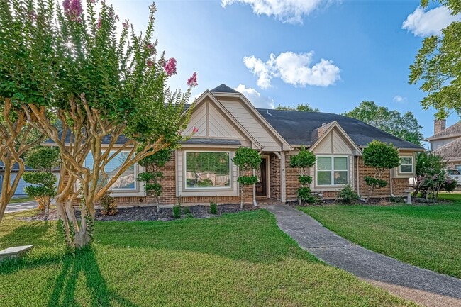 Building Photo - 2438 Hodges Bend Cir