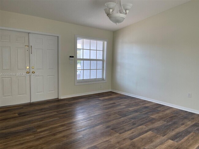 Building Photo - 15873 SW 43rd St