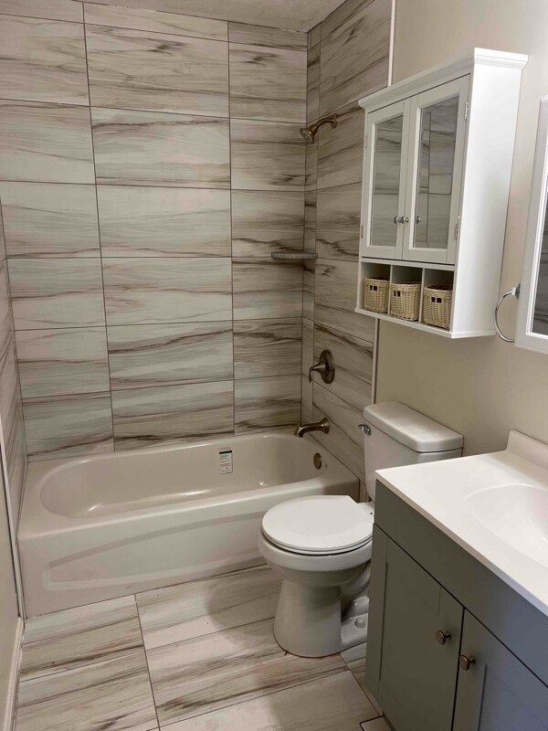 Building Photo - 39564 Potomac Ave