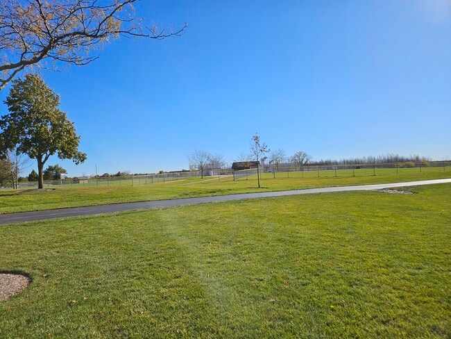 Building Photo - 1735 Bayberry Ln