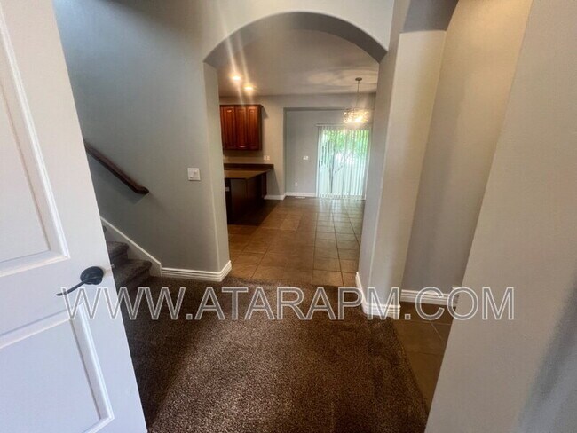 Building Photo - 13571 S Buckeye View Way