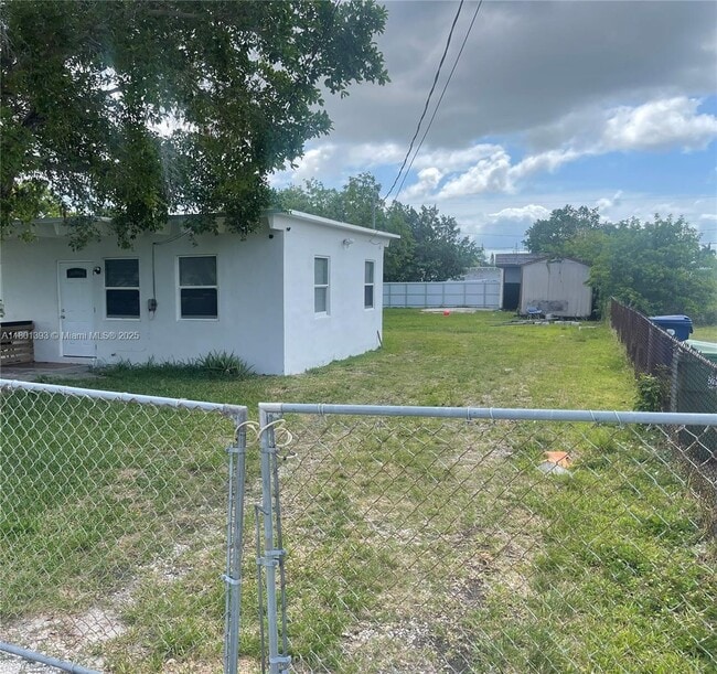 Building Photo - 26741 SW 139th Ave