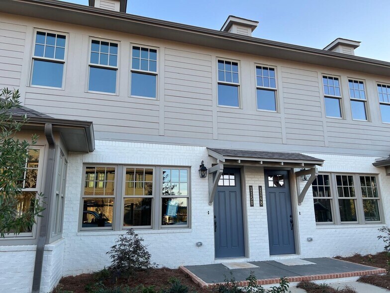 Primary Photo - 1150 Windsor Sq
