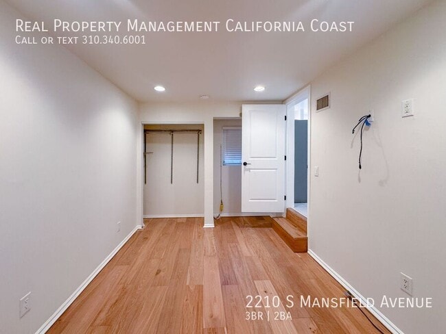 Building Photo - 2210 S Mansfield Ave