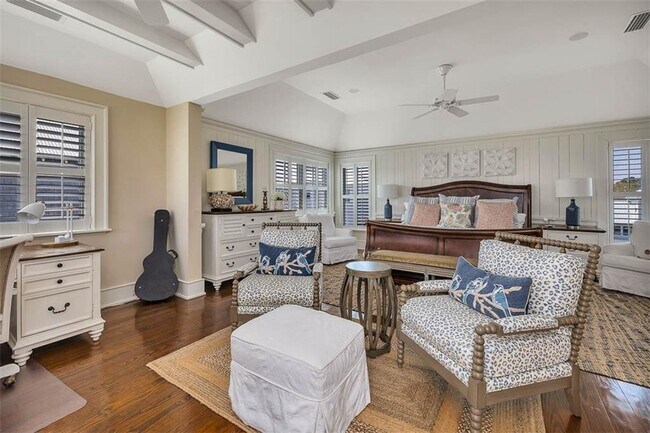Building Photo - 17 Sea Oats Ln