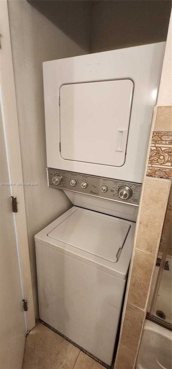 Building Photo - 9660 W Elm Ln