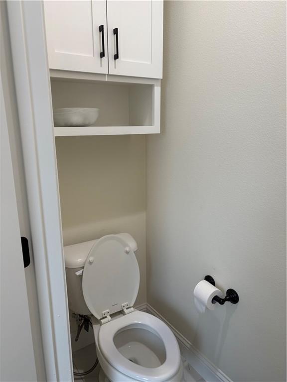 Building Photo - 5200 SW Kemptown Pl