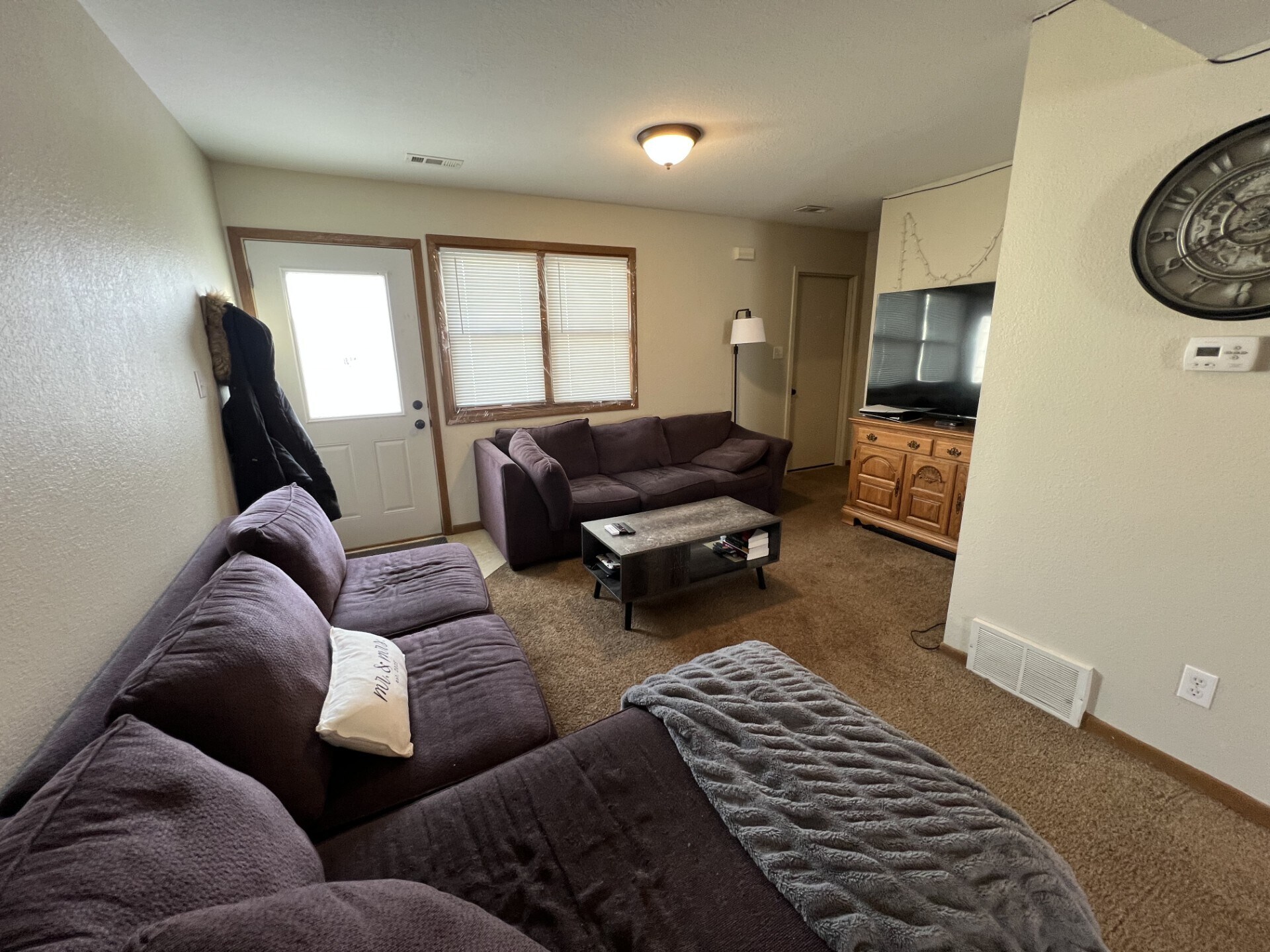 living room from kitchen - 2139 Hummingbird Dr