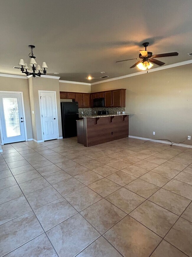Building Photo - 7260 Manford Ln