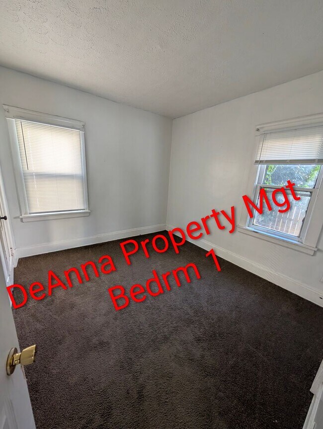 Building Photo - 1281 Clifton Prado