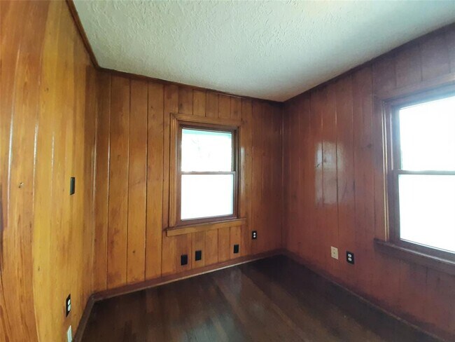 Building Photo - 7607 Moss Rose St