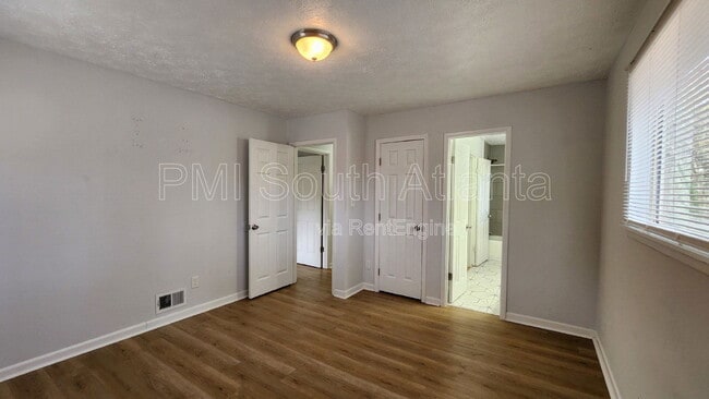 Building Photo - 67 Heron Dr