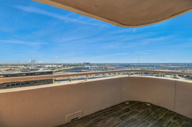 Building Photo - 3525 Sage Rd