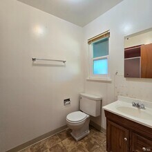 Building Photo - 786 Lovers Ln