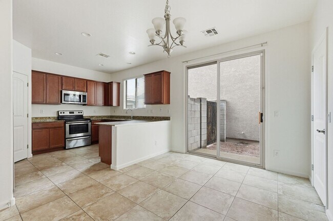 Building Photo - Higley Park Home