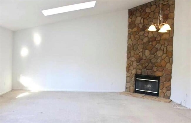 Building Photo - 187 Red Cardinal Ct