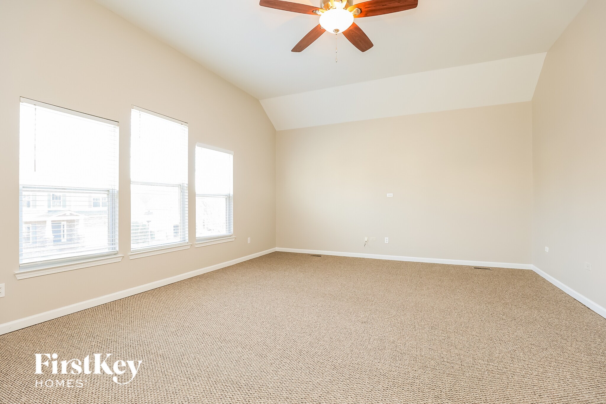 Building Photo - 1431 Bern Dr