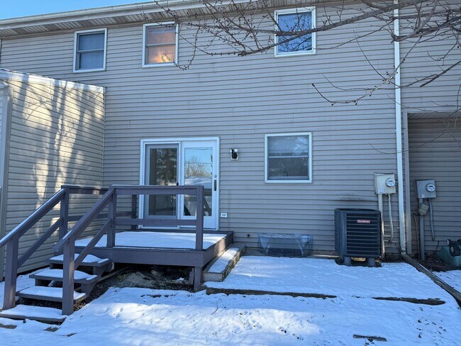 Building Photo - Beautiful 2-Bedroom 1.5 Bathroom Home in Elizabethtown School District!