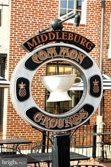 Building Photo - 23443 Dover Rd