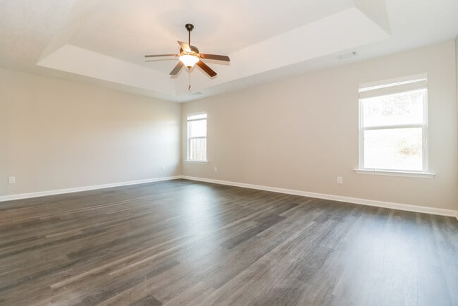 Building Photo - 4418 Raleigh Dr