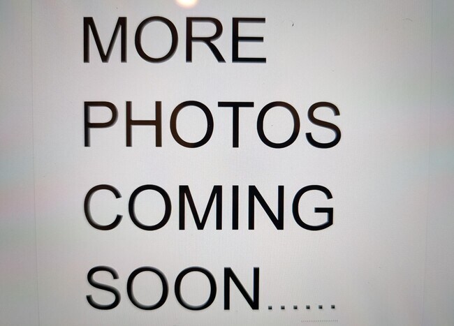 Building Photo - 7074 Foxridge Dr