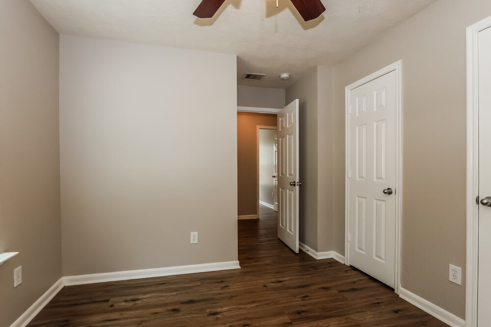 Building Photo - 8138 Sanders Glen Ln
