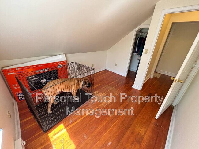 Building Photo - 411 4th Ave S