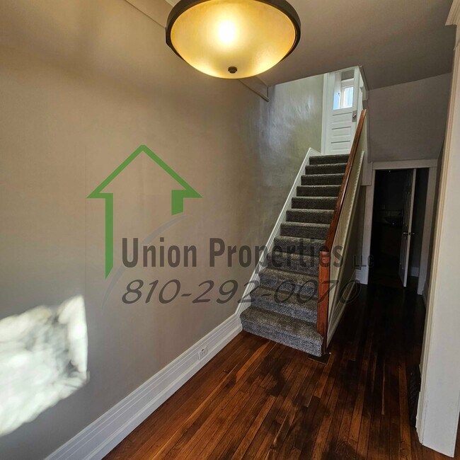 Building Photo - 518 Glenwood Ave