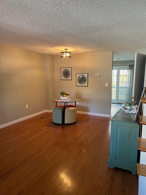 Building Photo - 65 Kennedy Dr