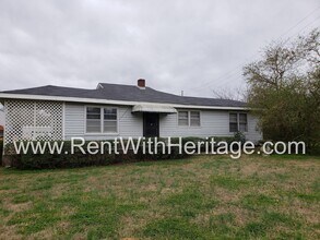 Building Photo - 11931 Veterans Memorial Hwy