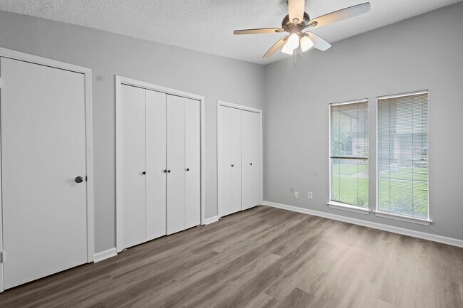 Building Photo - 8268 Heartfield Ln
