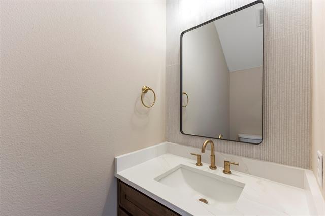 Building Photo - 2374 Usman Dr