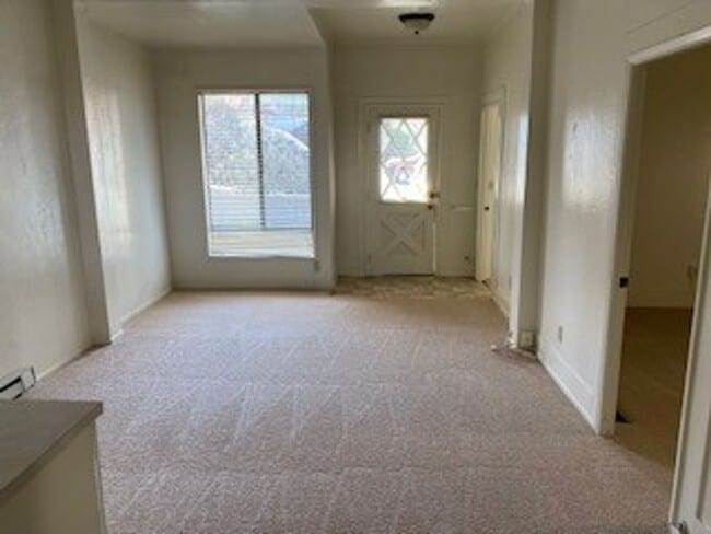 Building Photo - Monterey Duplex