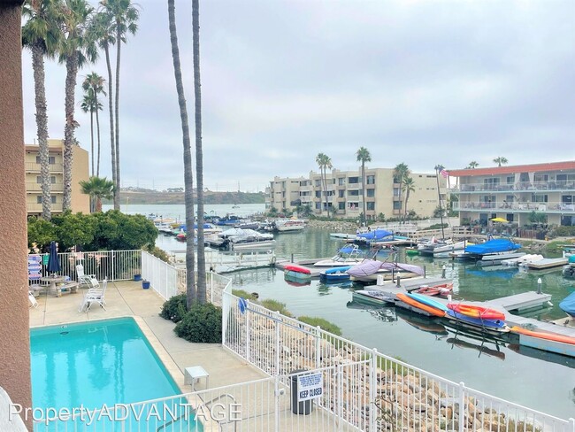 Building Photo - 2 br, 2 bath House - 4705 Marina Dr #21