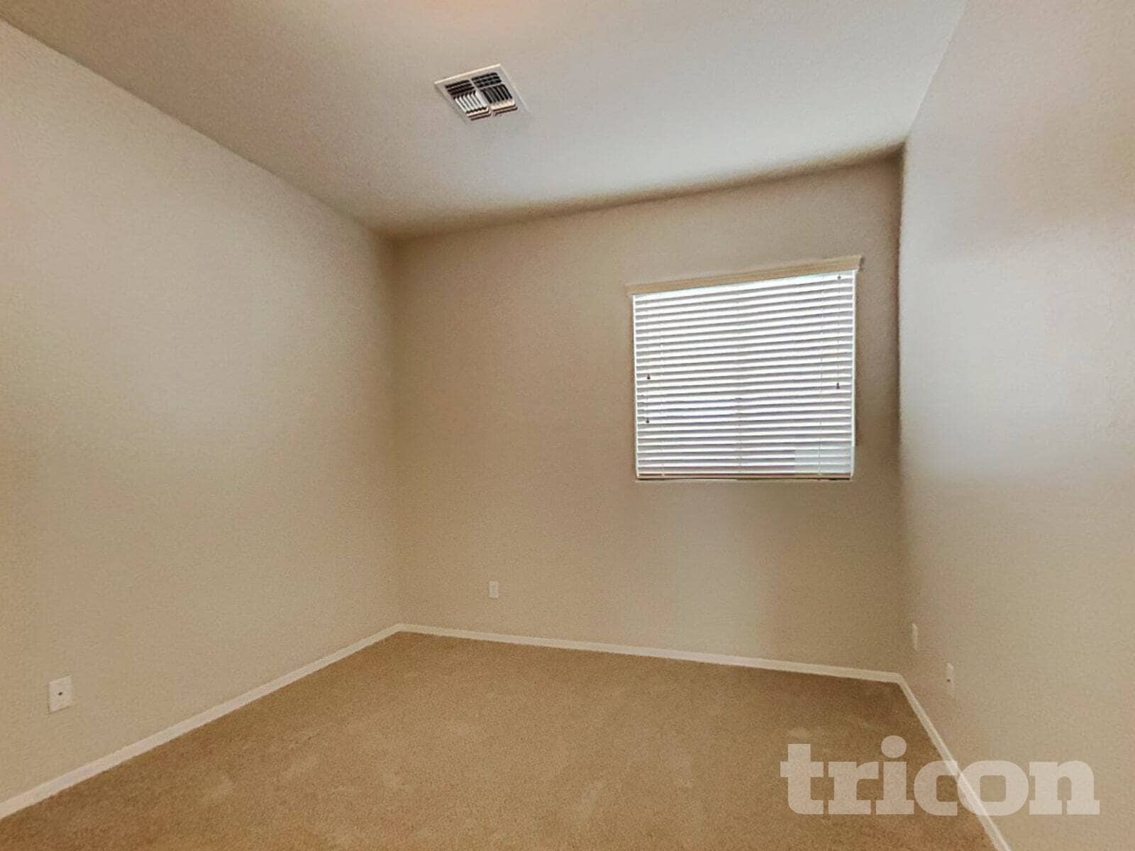 Building Photo - 45209 Miraflores St
