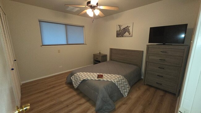 Building Photo - 2910 Wacos Dr